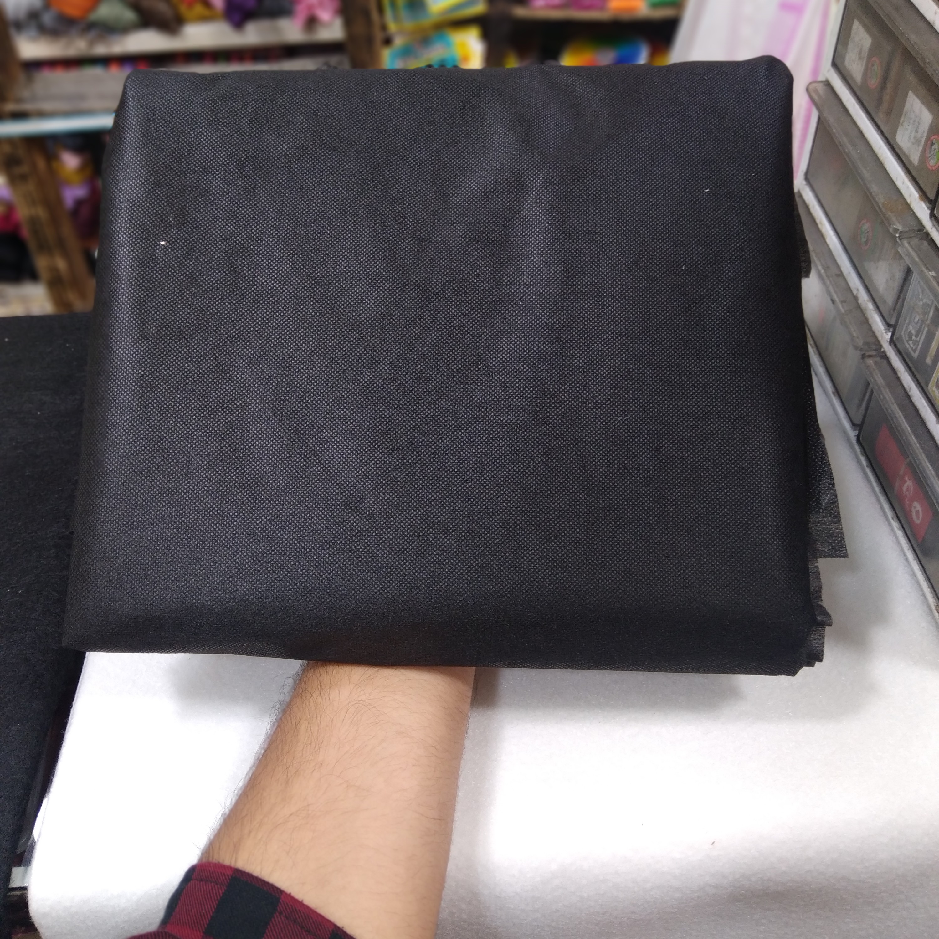 لایه چسب کاغذی فرانسه 10 یاردی(9.20 متری) (خرازی و خیاطی )