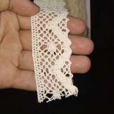 تور کنفی کد1118 بسته 25 یاردی (23 متری)(خرازی و خیاطی )