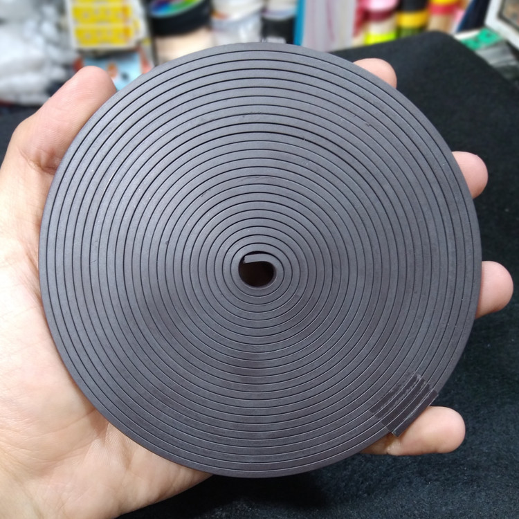 آهنربا متری بسته 5 یاردی (4.5 متری)(خرازی و خیاطی)